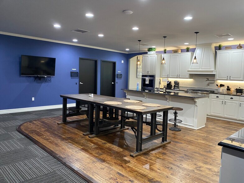 More Photos Of 11200 S 225th East Ave, Broken Arrow Industrial For Sale