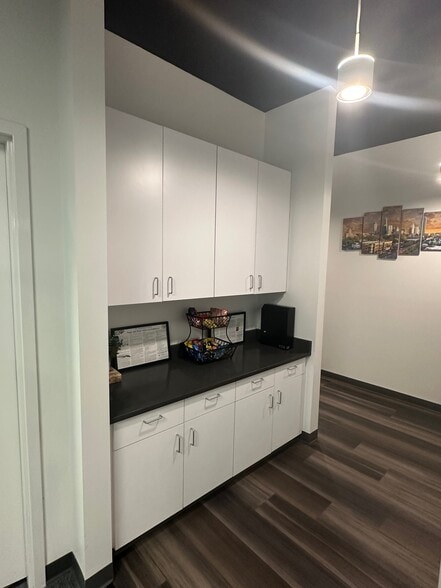 More Photos Of 1800 Camden Rd, Charlotte Office Residential For Lease