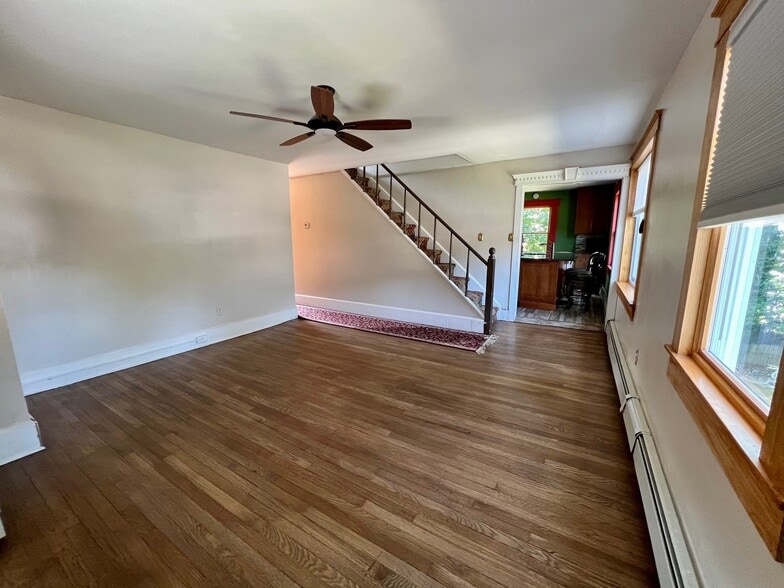 More Photos Of 91 Green St, Huntington Office Residential For Sale