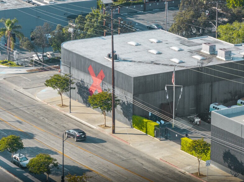 More Photos Of 1031 S Victory Blvd, Burbank Warehouse For Sale