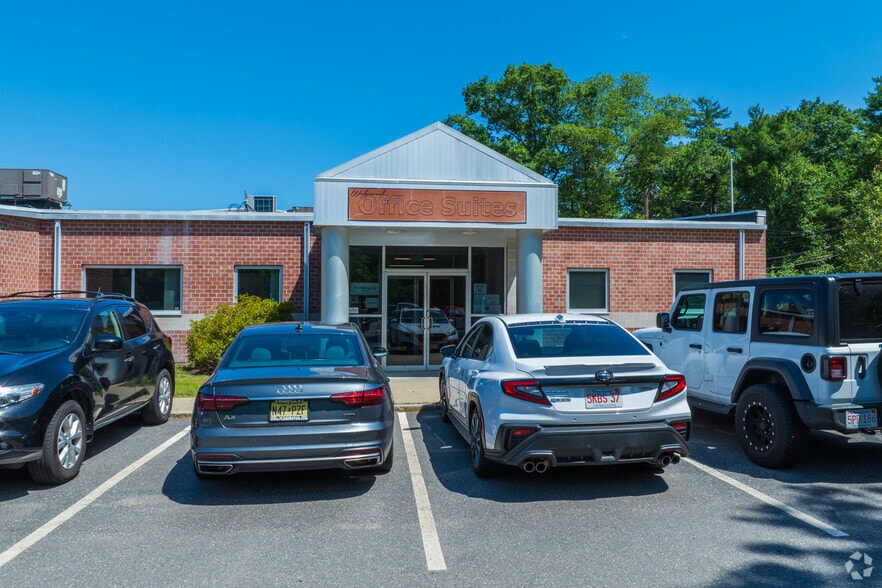 More Photos Of 18-22 Main St, Acton Warehouse For Lease