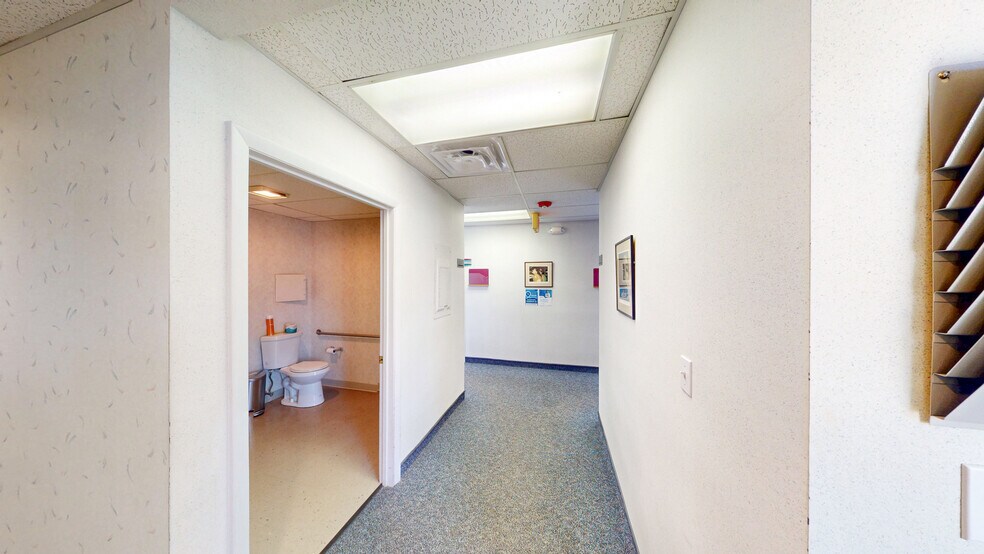 More Photos Of 189 Quincy St, Brockton Medical For Sale