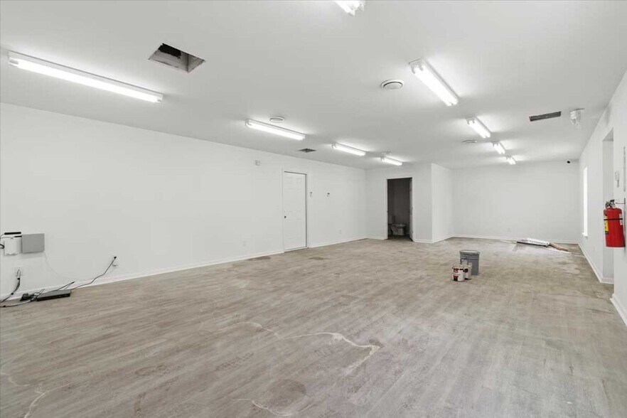 More Photos Of 4170 County Road 218, Middleburg Medical For Lease