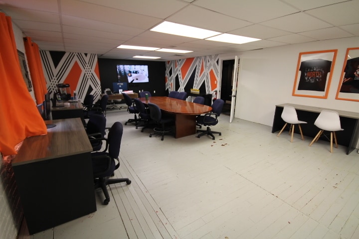 More Photos Of 21-69 S Main St, Leicester Service For Lease