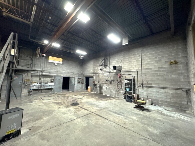 More Photos Of 200 Military Rd, Buffalo Warehouse For Sale