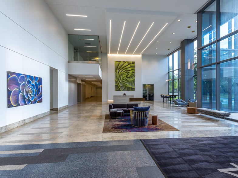 More Photos Of 585 N Dairy Ashford Rd, Houston Office For Lease