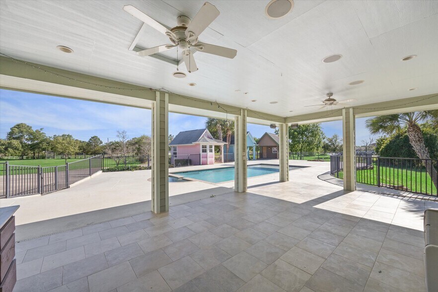 More Photos Of 2904 Red Bluff Rd, Seabrook Land For Sale