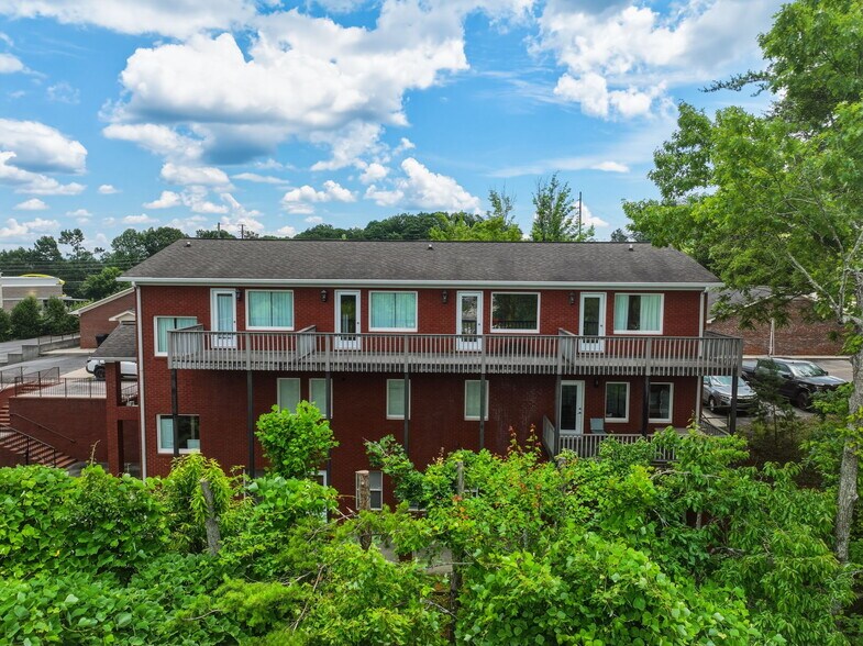 More Photos Of 70 Mountain Dr, Dahlonega Medical For Lease
