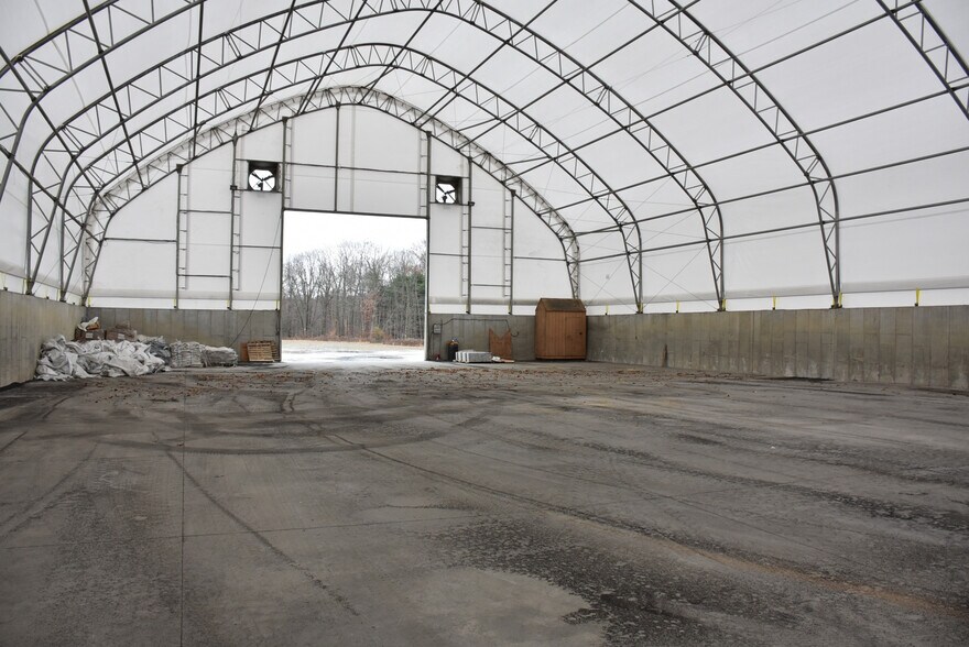 More Photos Of 105 McQuiston Dr, Jackson Center Industrial For Sale