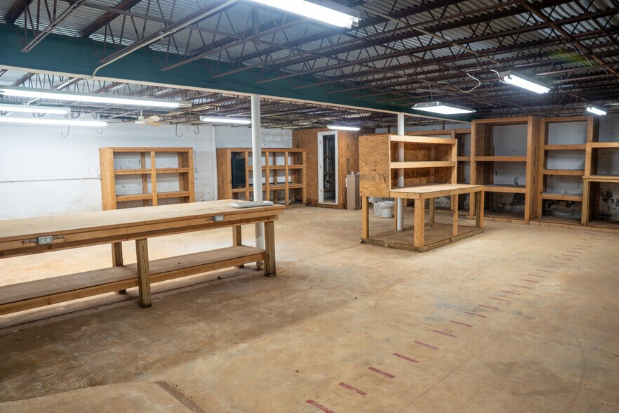 More Photos Of 105 Old Epps Bridge Rd, Athens Office For Lease