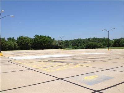 More Photos Of 1004 N Broadway St, Cleveland Freestanding For Lease