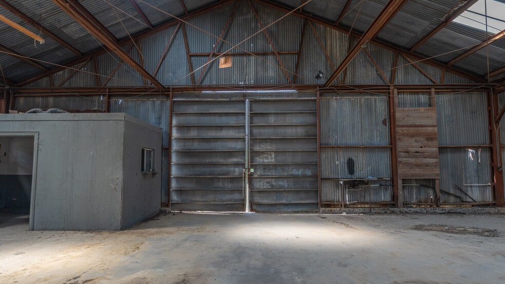 More Photos Of 134 Castleberry st, Pelham Warehouse For Sale