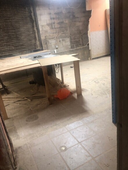 More Photos Of 1487 Schenectady Ave, Brooklyn Warehouse For Lease