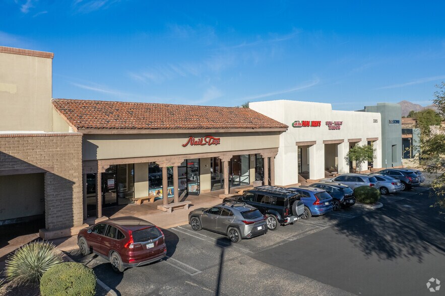 More Photos Of 3275 N Swan Rd, Tucson Storefront For Lease