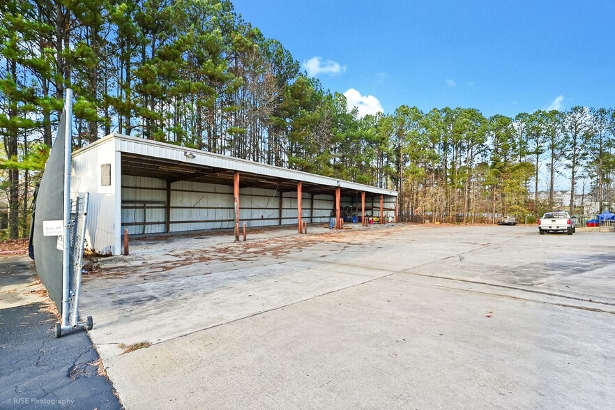 More Photos Of 1555 E Park Place Blvd, Stone Mountain Unknown For Lease