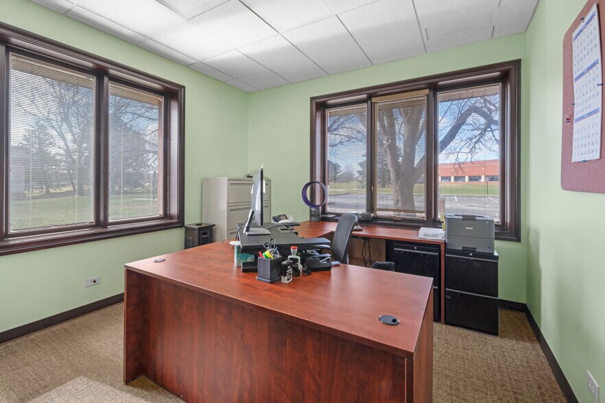 More Photos Of 1477 Barclay Blvd, Buffalo Grove Office For Sale