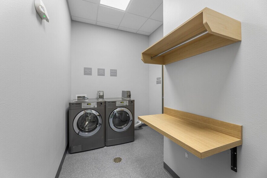 More Photos Of 5356 Roan Rd, Garland Hotel For Sale