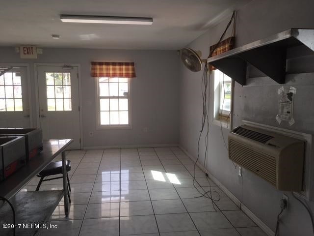 More Photos Of 413 Elm St, Welaka Freestanding For Sale