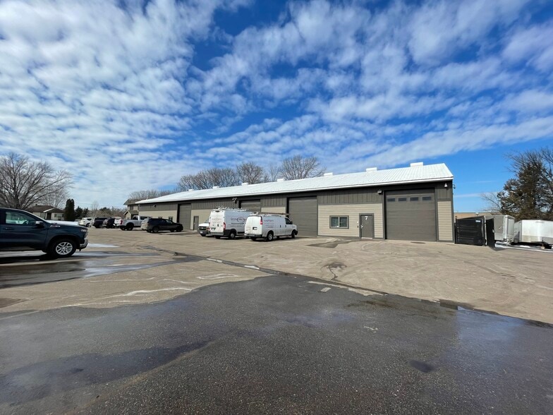 Primary Photo Of 12467 Boone Ave, Savage Warehouse For Lease