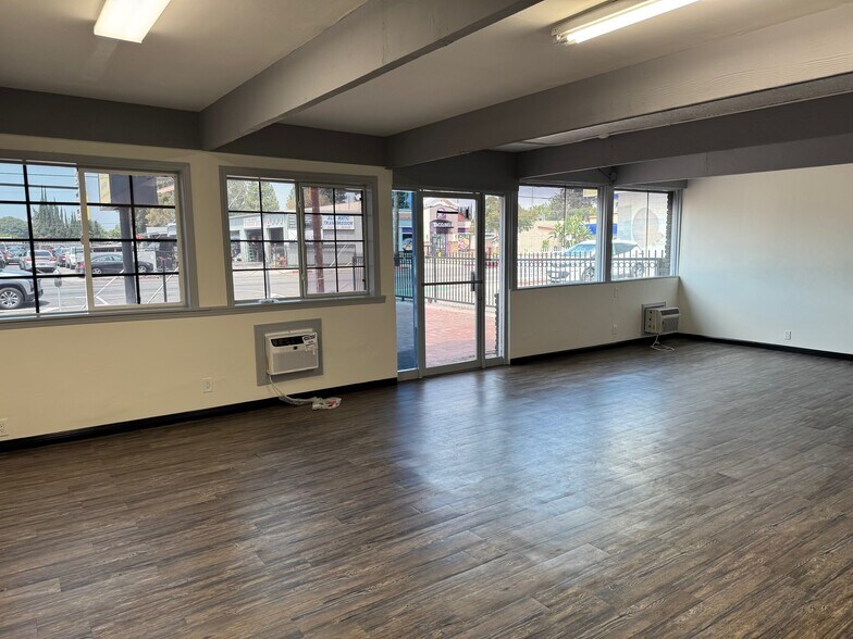 More Photos Of 6726 Reseda Blvd, Reseda Auto Repair For Lease