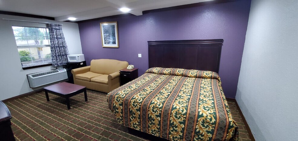 More Photos Of 3005 Houston Hwy, Victoria Hotel For Sale
