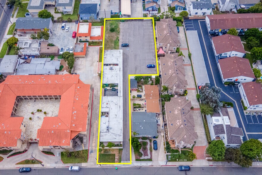 More Photos Of 181 E 18th St, Costa Mesa Medical For Lease