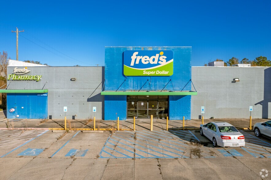 Primary Photo Of 902 W Main St, Homer Freestanding For Sale