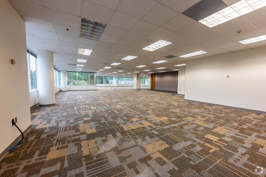 More Photos Of 7501 Boulder View Dr, North Chesterfield Unknown For Lease