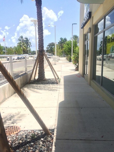 More Photos Of 1935 West Ave, Miami Beach Storefront Retail Office For Lease