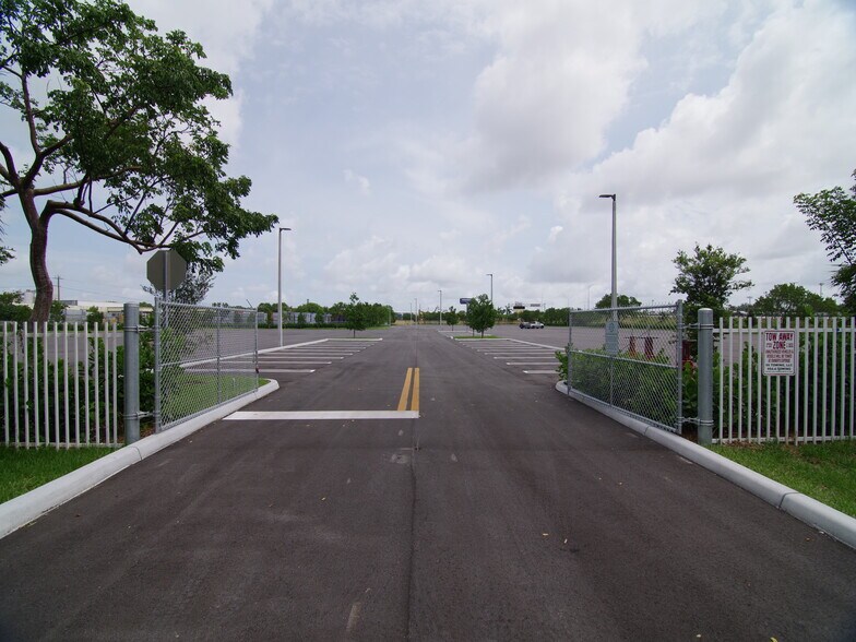 More Photos Of 1001 NW 12th Ter, Pompano Beach Land For Lease