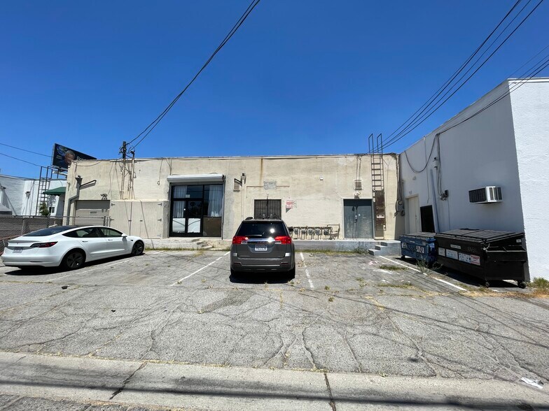 Primary Photo Of 10636 Burbank Blvd, North Hollywood Storefront Retail Office For Lease
