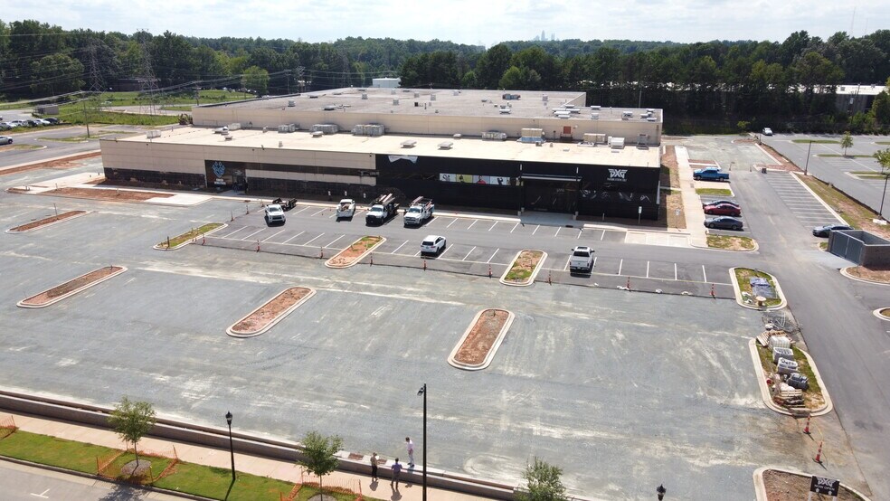 Primary Photo Of 7101 Macfarlane Blvd N, Charlotte Freestanding For Lease