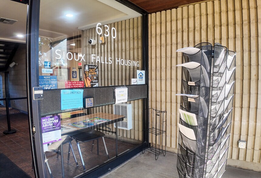 More Photos Of 630 S Minnesota Ave, Sioux Falls Office For Sale