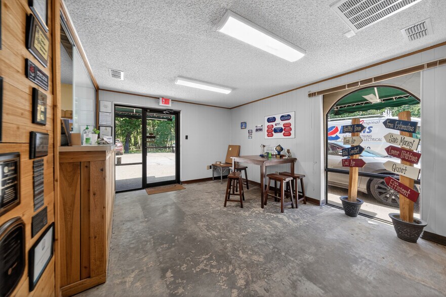 More Photos Of 3484 FM 2813, Flint Warehouse For Sale
