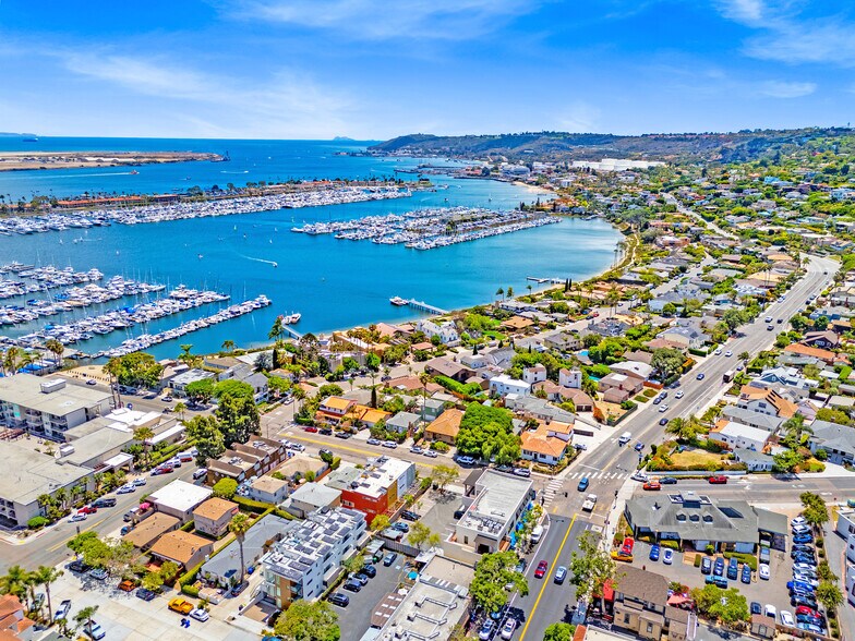 More Photos Of 1005 Rosecrans St, San Diego Storefront Retail Office For Sale