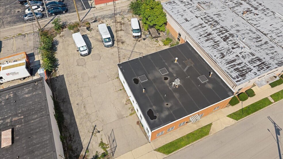 More Photos Of 115 Commercial St, Dayton Warehouse For Sale