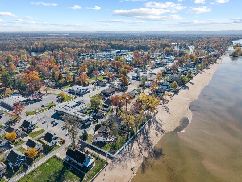 More Photos Of 1424 Main St, Sylvan Beach Restaurant For Sale