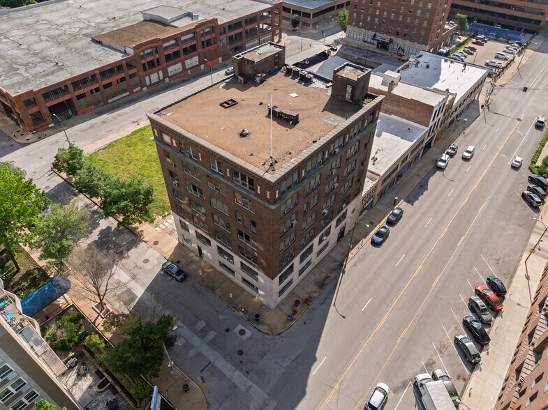 More Photos Of 1700 Olive St, Saint Louis Office For Sale