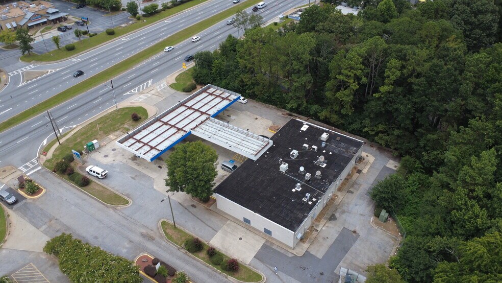 More Photos Of 6716 Tara Blvd, Jonesboro Freestanding For Lease