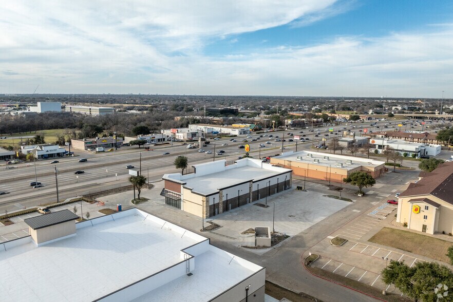 More Photos Of 1700 N Central Expy, Plano Storefront Retail Office For Lease