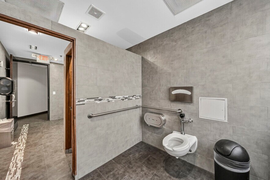 More Photos Of 2160 N Central Rd, Fort Lee Office For Lease