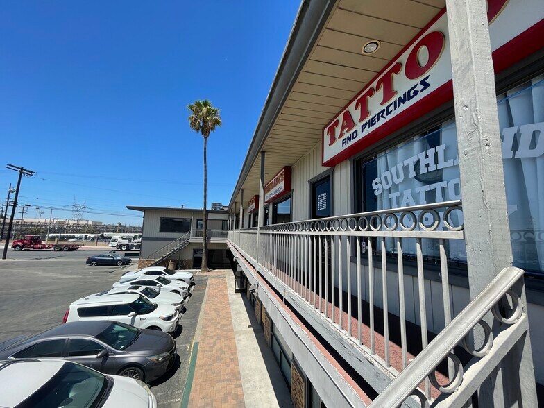 More Photos Of 8416 Lankershim Blvd, Sun Valley Office For Lease