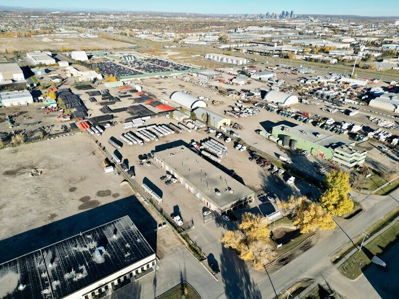 More Photos Of 8715 44th St SE, Calgary Warehouse For Sale