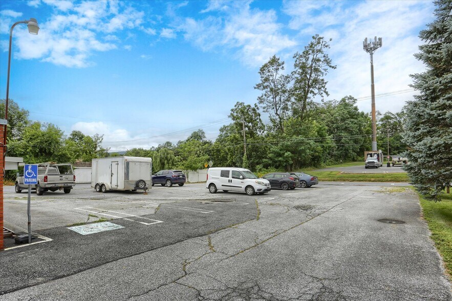 More Photos Of 5948 Linglestown Rd, Harrisburg Restaurant For Sale