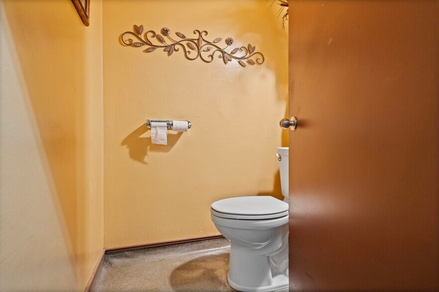 More Photos Of 12249 San Pablo Ave, Richmond Storefront For Sale