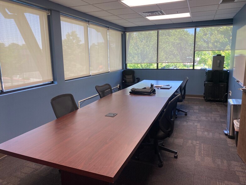 More Photos Of 408 S Eagle Rd, Eagle Coworking Space