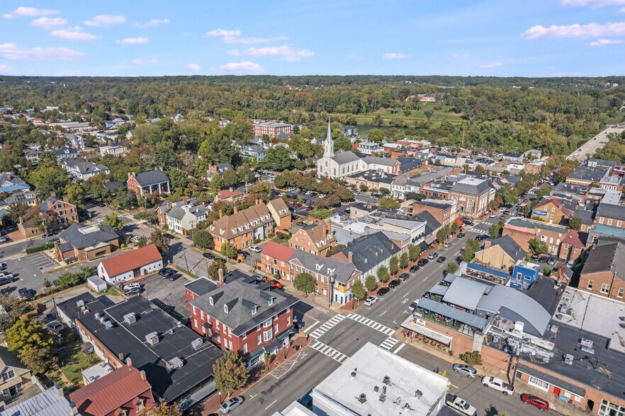 More Photos Of 1011 Charles St, Fredericksburg Loft Creative Space For Lease