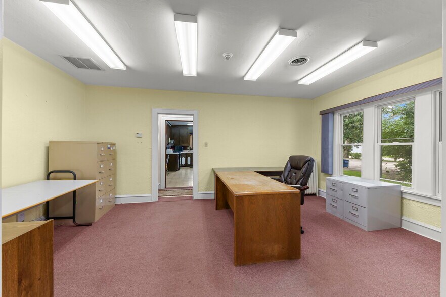 More Photos Of 16214 S Lincoln Hwy, Plainfield Office For Sale