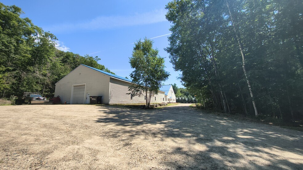 More Photos Of 147 Middle Rd, Center Tuftonboro Warehouse For Sale