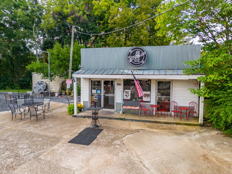 Primary Photo Of 408 University Dr, Starkville Restaurant For Sale